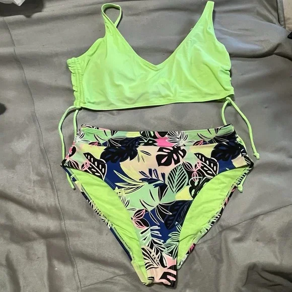 Womens 2 piece BIKINI swimsuit NOBO Lime Green/floral L(11/13)/XL(15-17) - Picture 1 of 5